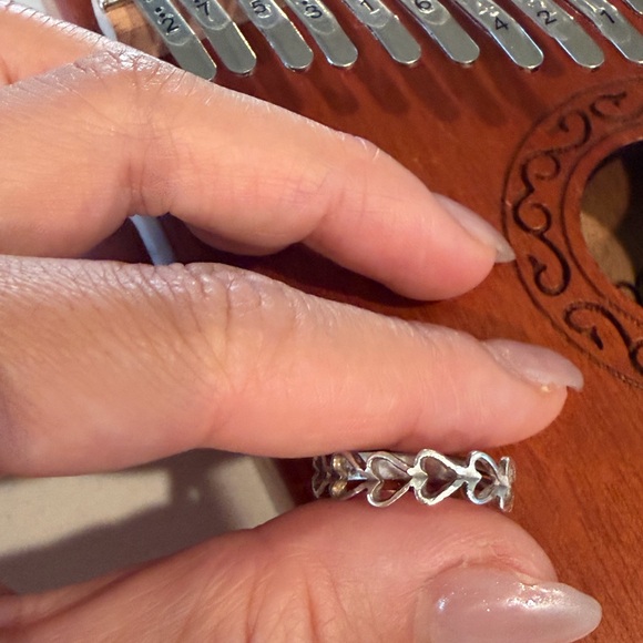 Silver Linked Heart Chain Ring - Delicate Silver Band - Picture 2 of 4